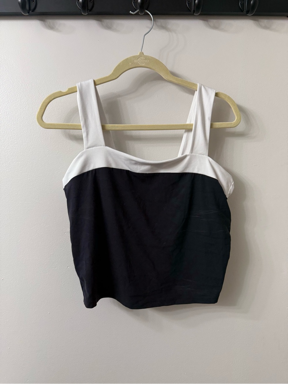 Activewear Two-Tone Black and White Cropped Tank Top